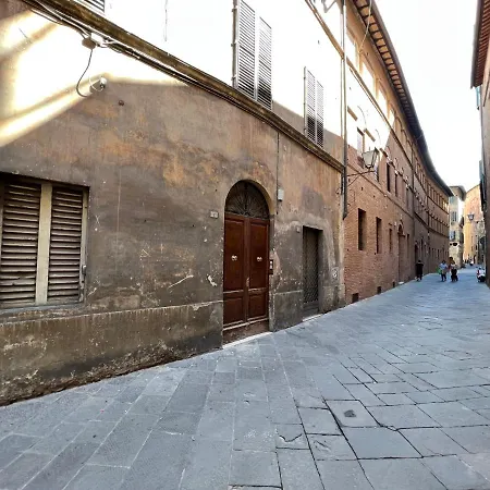 Bandini: Eleganza Nel Cuore Di Apartment Siena